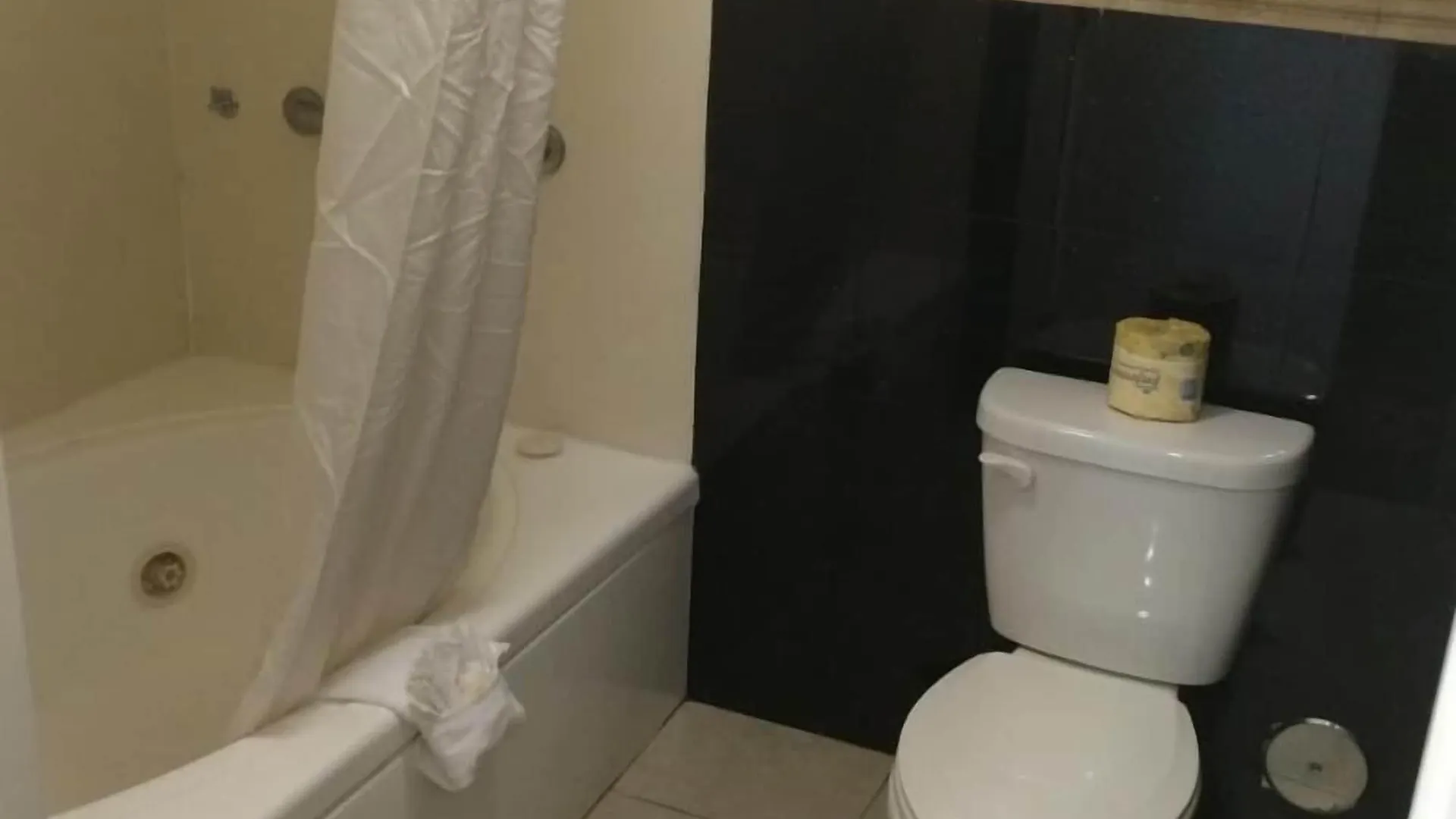 Days Inn By Wyndham Concord Hotel