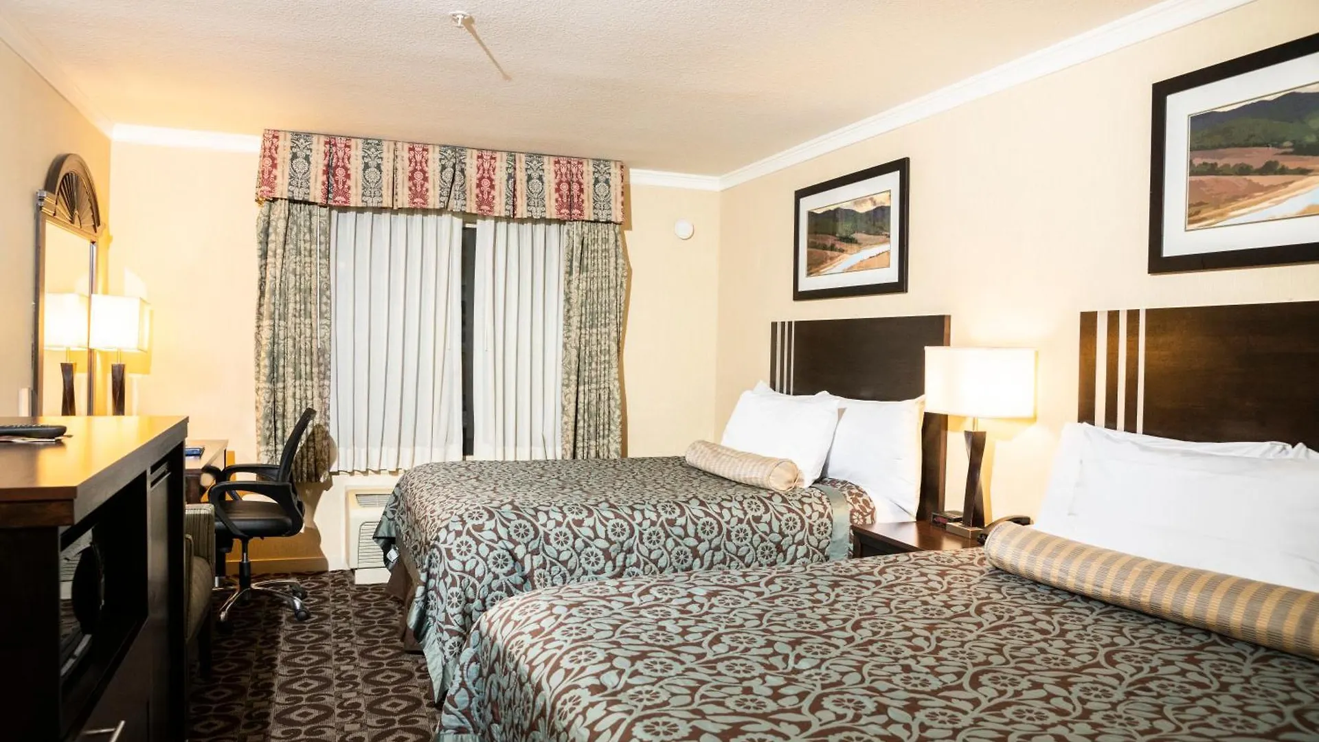 Days Inn By Wyndham Concord