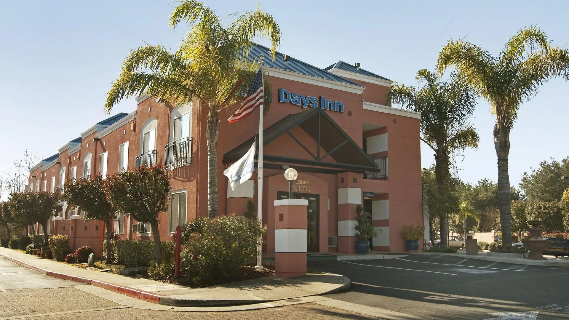 Days Inn By Wyndham Concord Hotel