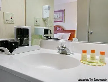 Hotel Days Inn By Wyndham Concord