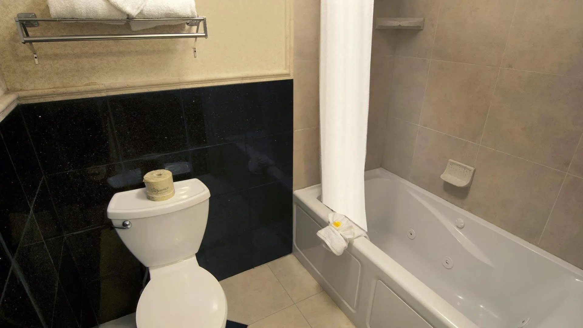 Days Inn By Wyndham Concord Hotel