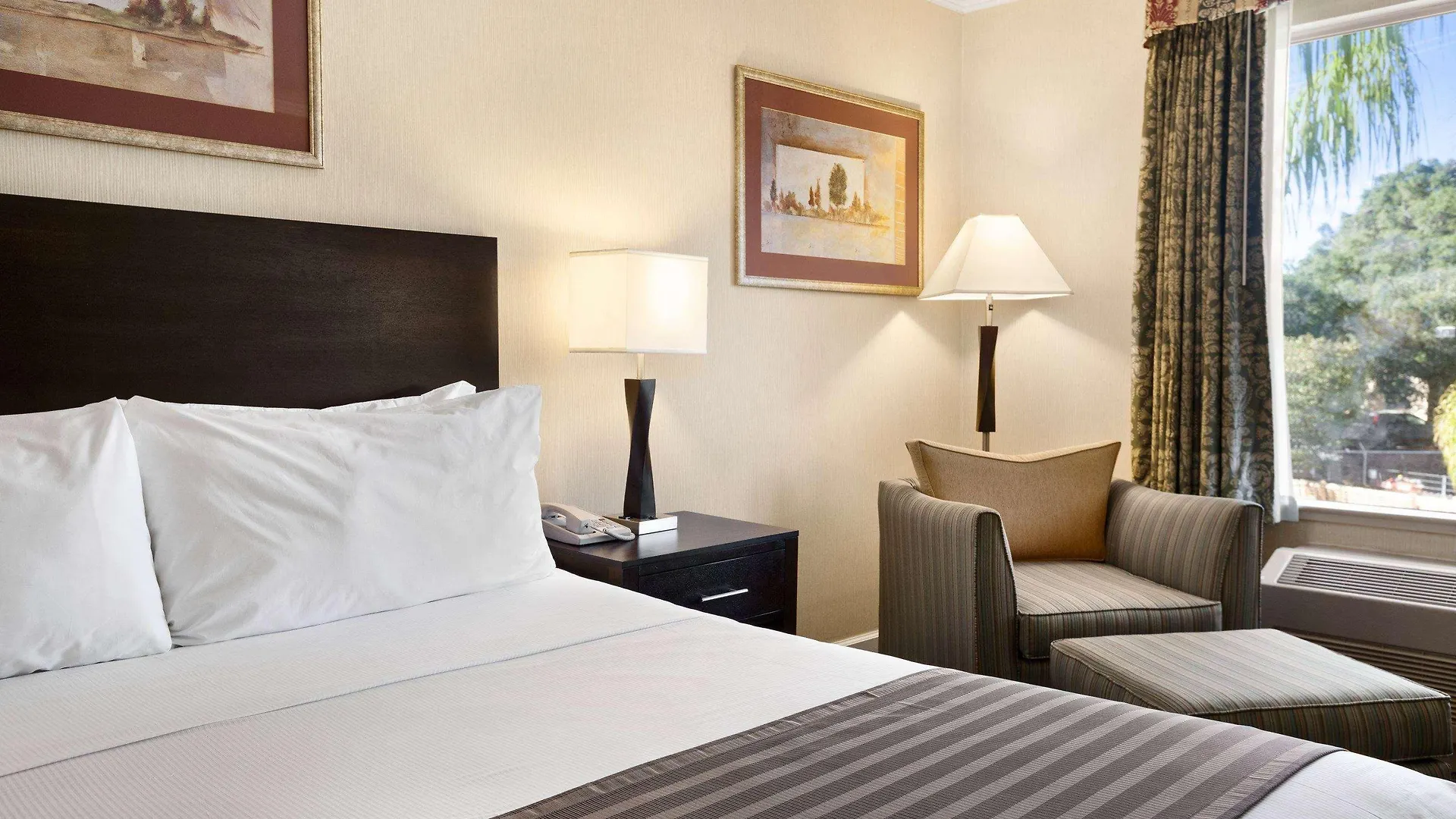 Days Inn By Wyndham Concord