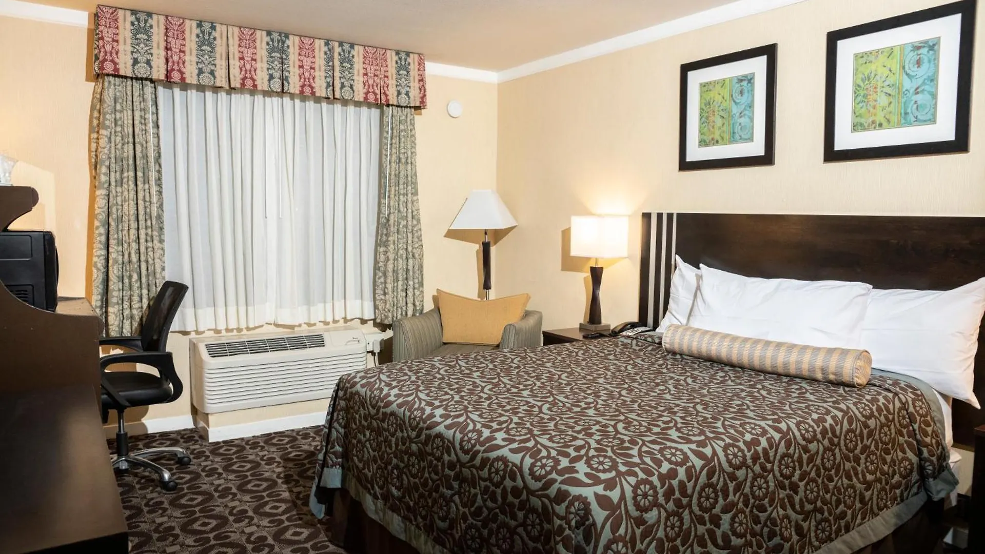 Days Inn By Wyndham Concord 2*,  United States